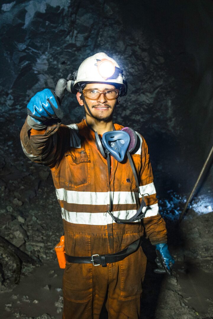 Artisans : Diesel Mechanic / Earthmoving Equipment Mechanic